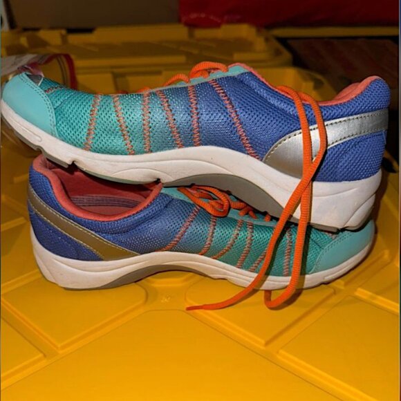 Women’s Vionic Alliance Walking Shoes Size 9 - Picture 2 of 7